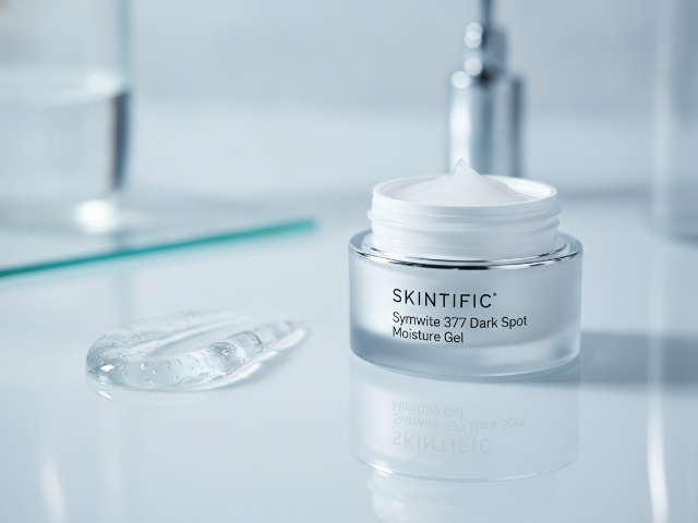 BPOM (90)NA11230100331 Symwhite 377 Dark Spot Moisture Gel SKINTIFIC